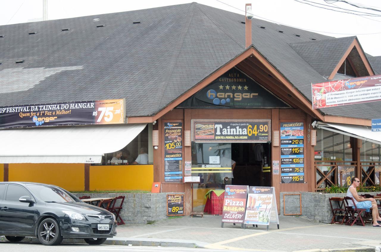 Apto com Ar condicionado a 200 m da praia - atrás do Shopping Enseada Guarujá Exterior foto